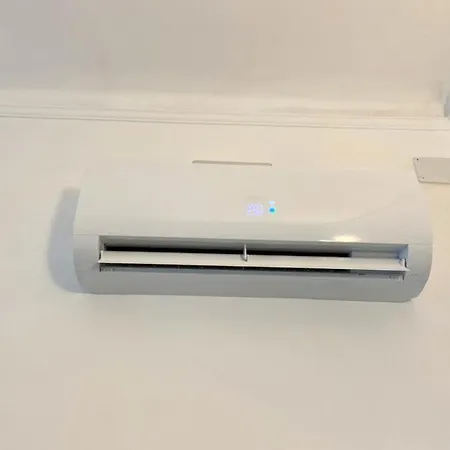 Apartment D2 *